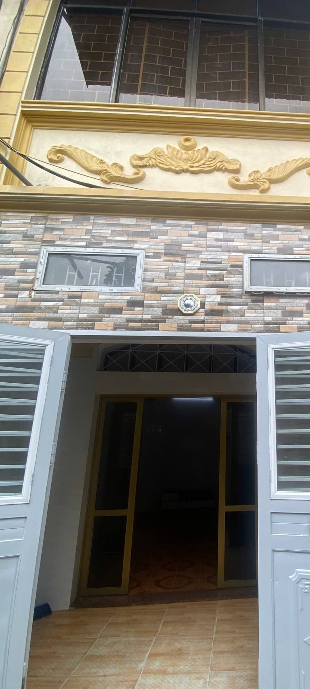 Cho thuê nhà ngõ ô tô 240 Phố Tân Mai, 45m2, 3.5 tầng, 3 ngủ, 9 Triệu - Ảnh chính